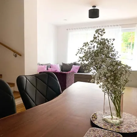 Modern Living Haus Mit 3 Schlafzimmern Fuer Bis Zu 7 Personen Holiday home Regensburg